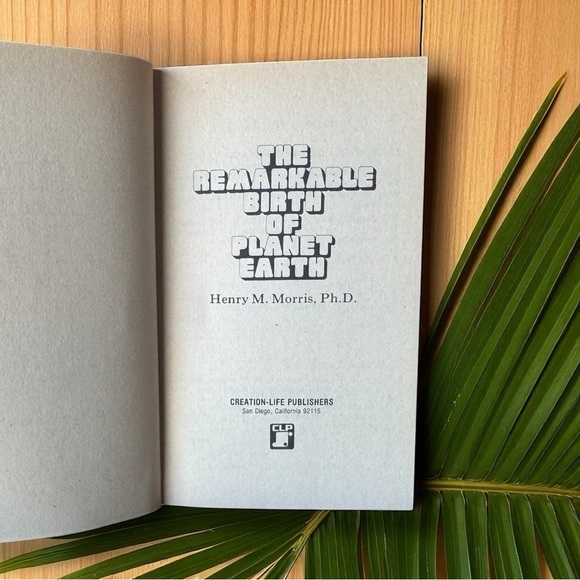 Vintage 1978 The Remarkable Birth of Planet Earth by – Christian Creationism - Picture 5 of 8